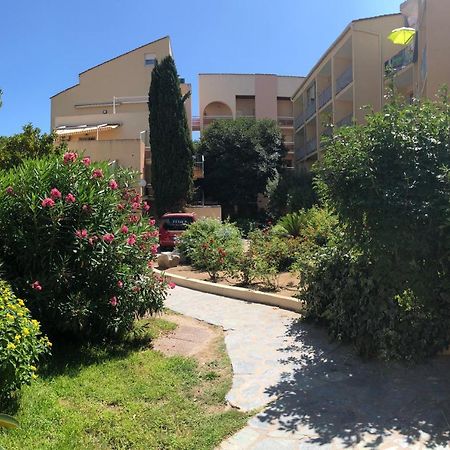 Apartamento Duplex rénové les pieds dans l'eau Calvi  Exterior foto